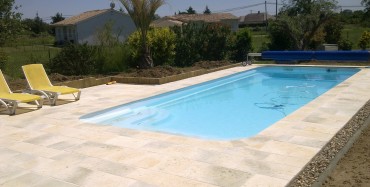Réalisation d’une piscine en coque polyester