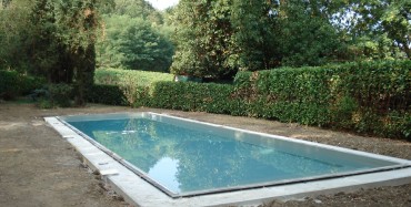 Piscine construite à panneau avec liner